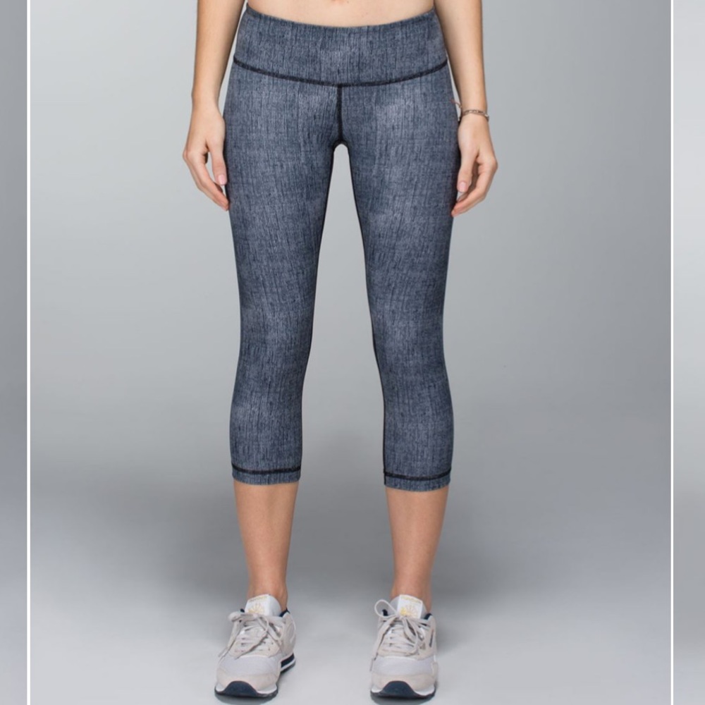 Lululemon Wunder Under Crop Size 8